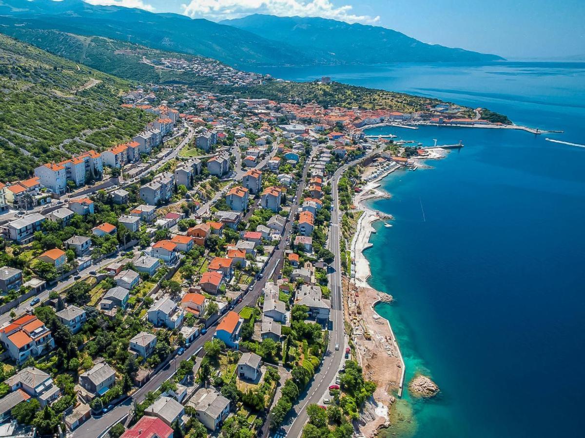 Apartment Tajana - SNJ110 Senj  Bagian luar foto